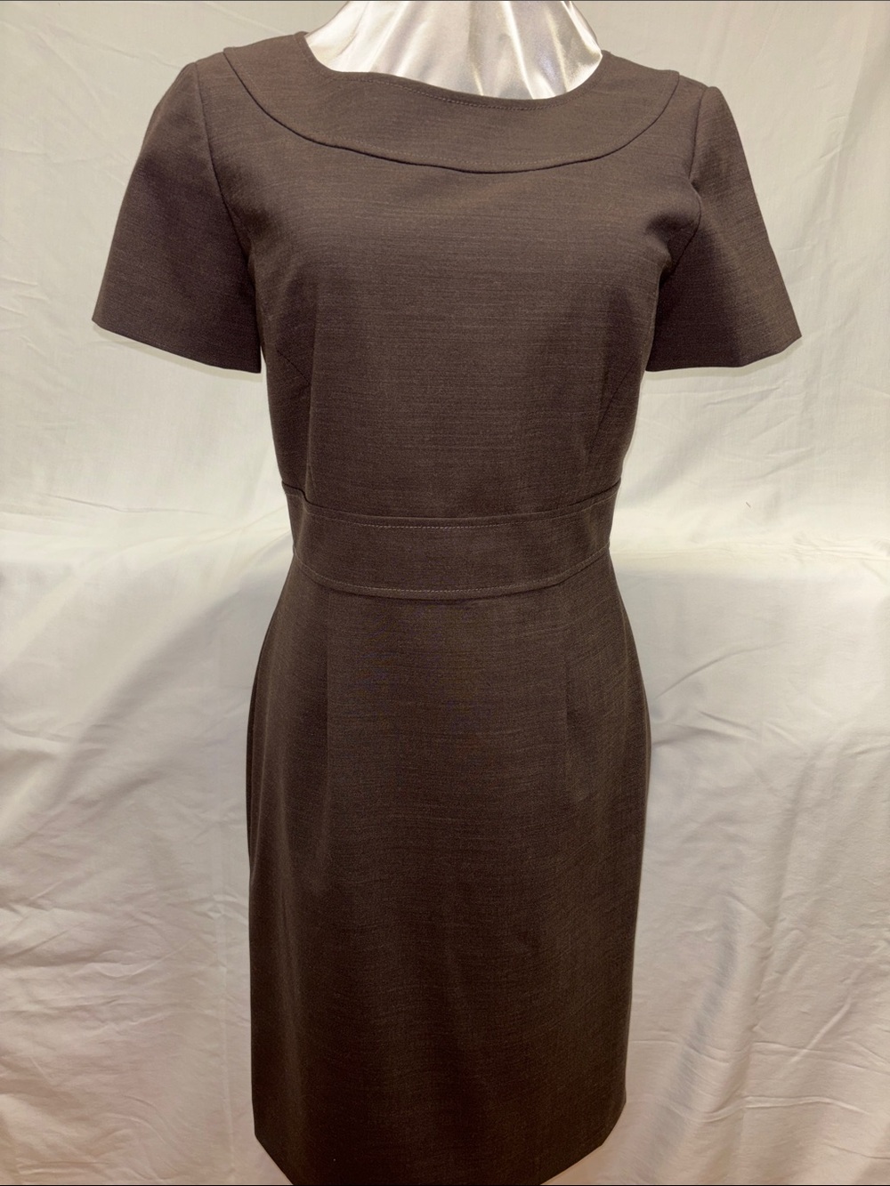 Alex Marie Brown Short-Sleeve Midi Sheath Dress